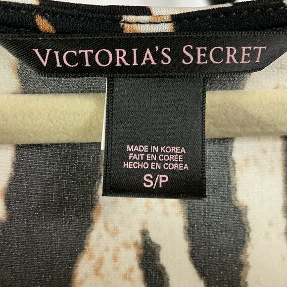 Victoria's Secret Animal Print Dress, size small, faux wrap skirt, poly/elastane - Picture 12 of 16